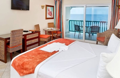 St. Lawrence Gap Hotel | Everything You Need For The Perfect Vacation! Outdoor Pool, Free Parking!