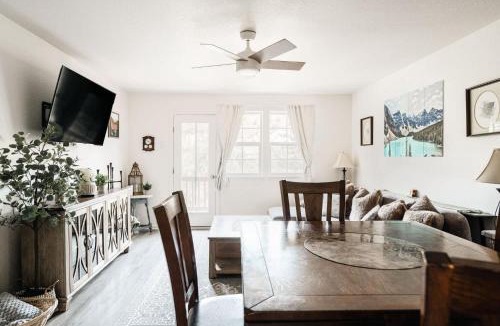 Eagle House | Explore Relax Repeat - Riverside Views - Eagle