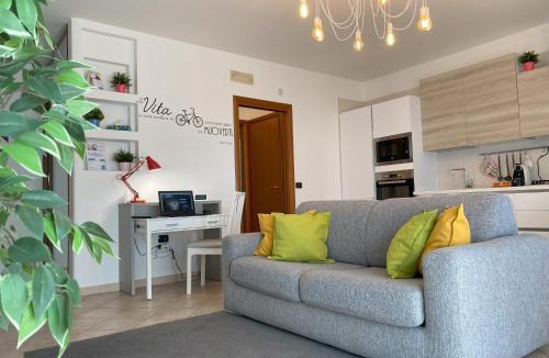 Foggia Apartment | F&G 71100 # Colazione inclusa e Box auto privato su richiesta