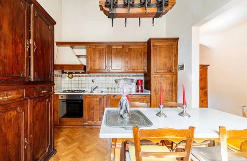 Santissima Annunziata Apartment | FAMILY FRIENDLY, 5 STARS, TOP LOCATION, A/C, FREE WI/FI SEE ALSO LISTING 92298