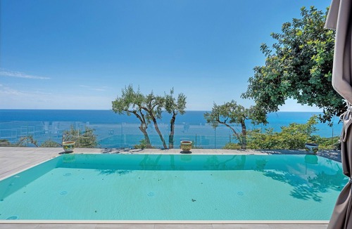 Caprioli Apartment | Family Room Cilento with Wi-Fi and Air Conditioning