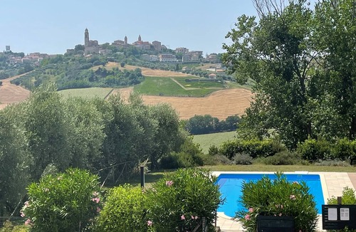 Monte San Pietrangeli Villa | Fantastische Exclusieve Villa in Le Marche te Huur met Groot Eigen Zwembad!