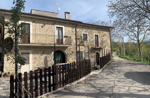 Caramanico Terme House | Farmhouse La Pagliarella In the national park of majella