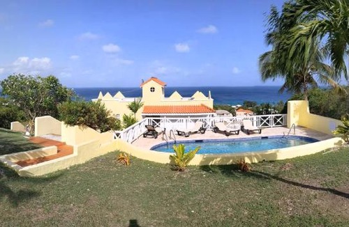 Fitts Village House | Fast Free WiFi, Pool, Stunning Sea Views