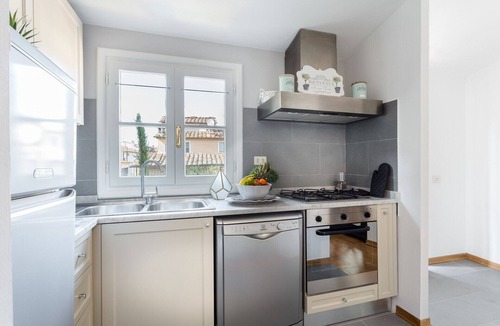 Lucca Historical Center Apartment | Flourish Apartment with Grand Terrace inside Lucca City Centre