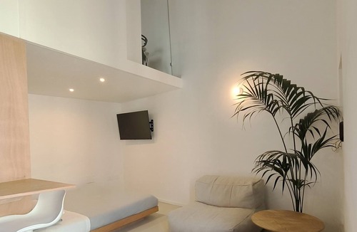 Old Town House | Garitta Twelve whole house with sea view terrace in the historic center