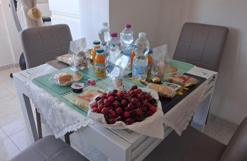 Muro Lucano Apartment | Giardino San Gerardo Maiella vista Castello e con parcheggio interno privato e gratuito