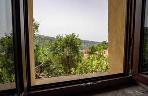 Torchiara Apartment | Giardino Siniscalchi Apartment 2 with Wi-Fi and Air Conditioning
