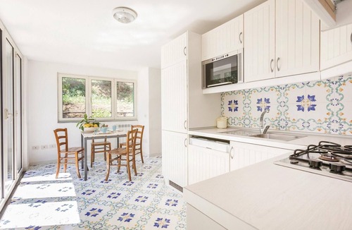 Priora House | Gorgeous home in Sorrento Priora NA with WiFi