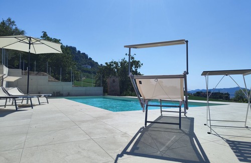 Penna San Giovanni House | GrazieSole Farmhouse whole house exclusively, facing the Sibillini Mountains