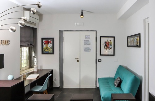 Historical Center Bed & Breakfast | Ground floor Elegant Suite at Palazzo Firrao by Wonderful Italy
