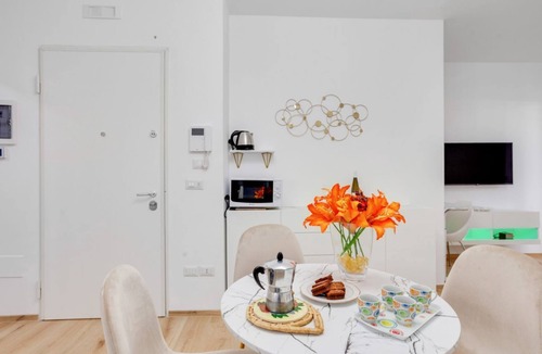Municipio 3 Apartment | GuestHost - Modern apartment of about 50sqm, with a wonderful terrace of 70 sqm with a view on sea and lighthouse, able to accommodate 4 people with every comfort. The property is located in an enviable position, facing the beach and only 6 km from the a