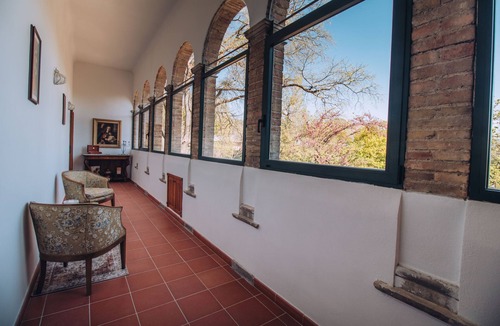 Torre de' Passeri House | Historic Baron's Estate in Amazing Abruzzo! Family-friendly. Pet-friendly.