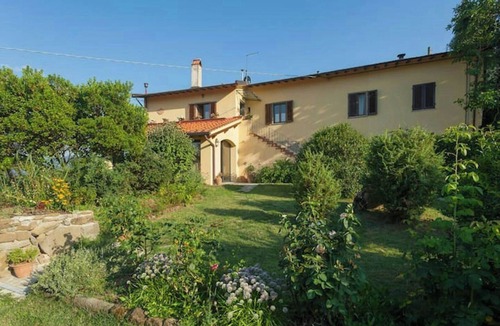Borgo San Lorenzo House | Historic villa in the Florence hills