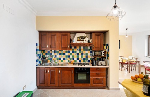 Agerola House | Holiday House 'Coast 2 Coast' with Sea View, Wi-Fi and Air Conditioning