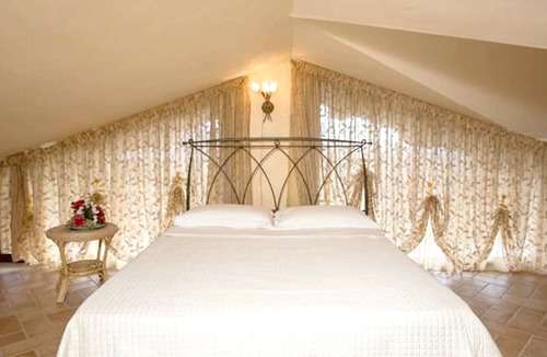 Serre Apartment | Homerez - Appartement for 9 ppl. with shared pool, sea view and terrace at Serre