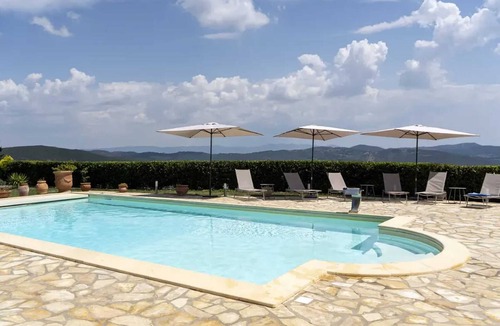 Castellaccio Villa | Homerez - Villa in Castellaccio