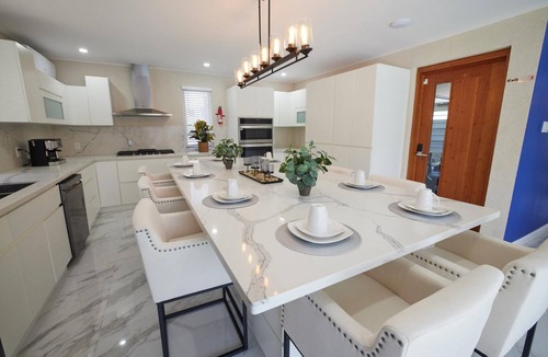Enterprise Villa | Horizon- 6BR Gated Villa near Beach w/Pool