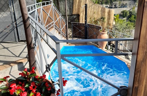 Amalfi Villa | House Oliver - Breathtaking small Pool Hydromassage on the Rock - Amalfi Coast