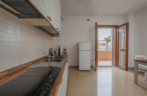 Taranto Villa | Ideal villa for families and groups, a stone's throw from the sea and the city.