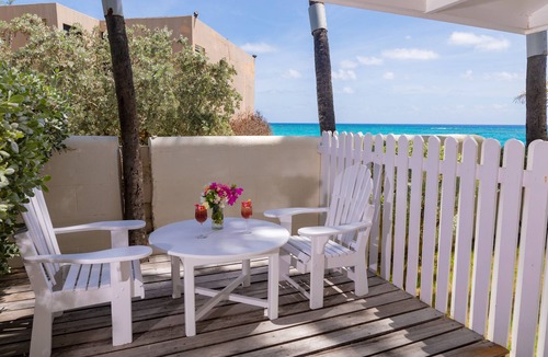 Silver Sands Apartment | Inchcape Seaside Villas right on Silver Sands Beach - Garden Apartment