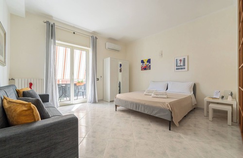 Bagnoli Apartment | Interno27 - Naples Fuorigrotta Stadium Exhibition Metro