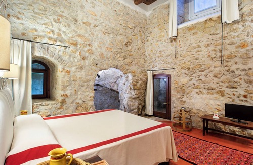 Teggiano Other | L' Armoniosa the magic of the medieval Macchiaroli Castle in Teggiano