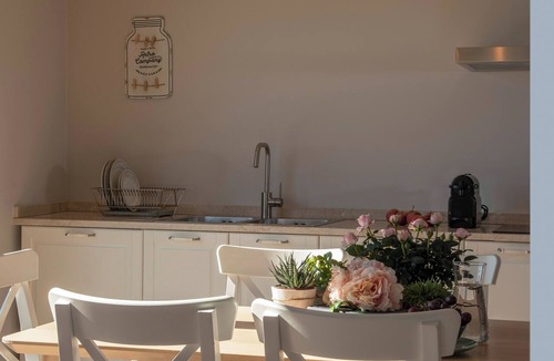 Villanuova sul Clisi Apartment | La Cornice sul Garda , Ciliegio - Lake view and garden in residence with pool