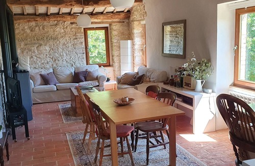 Comunanza House | Leonardo'sRestored farmhouse with spectacular views of Sibillini Mountains