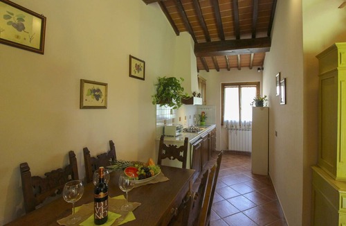 Castelfranco di Sopra Apartment | Lovely apartment for 6 people with WIFI and pets allowed