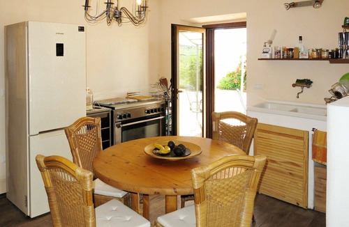 Cologna Spiaggia Villa | Lovely apartment in villa with WIFI, A/C, hot tub, pool, TV, patio, pets allowed and panoramic v.