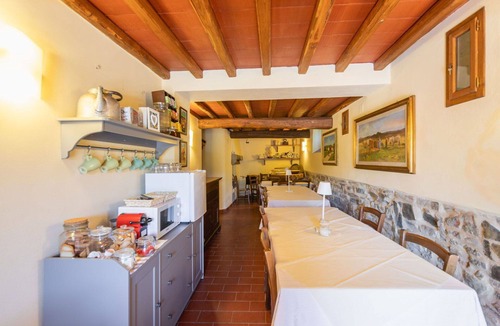 Montebonello Apartment | Lovely apartment for 8 guests with pool, WIFI, TV, pets allowed and panoramic view