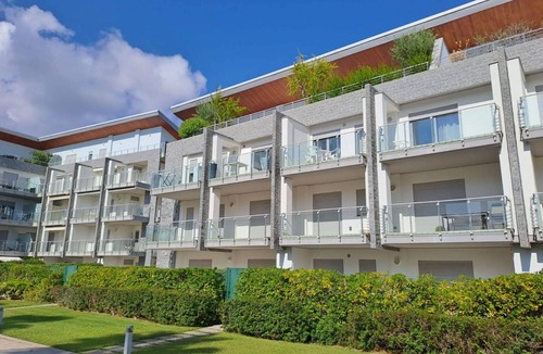 Silvi Marina Apartment | Lovely apartment for 4 guests with pool, WIFI, A/C, TV, terrace and pets allowed