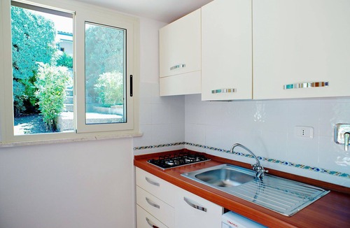 Sperlonga Apartment | Lovely apartment for 2 guests with A/C, pool, WIFI, TV and pets allowed