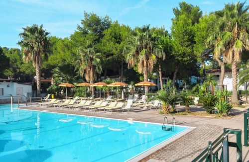 Montincello House | Lovely apartment in villa for 6 guests with WIFI, A/C, pool, TV, terrace and pets allowed