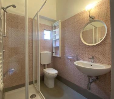 San Frediano Apartment | Lovely portion of property near Piazza Santo Spirito