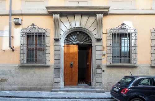 Santa Croce Apartment | LUXURY APARTMENT IN THE HEART OF FLORENCE'S DUOMO DISTRICT - 4 BEDROOM - 180SQM