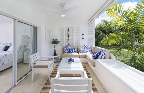 Porters Apartment | Luxury Beach Front Villa – Ocean Views & Direct Beach Access Just Moments Away