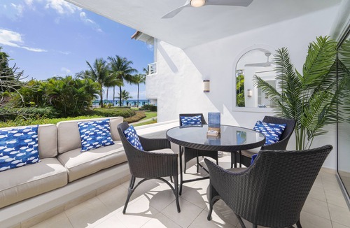 Porters Apartment | Luxury Beach Front Villa – Ocean Views & Direct Beach Access Just Moments Away