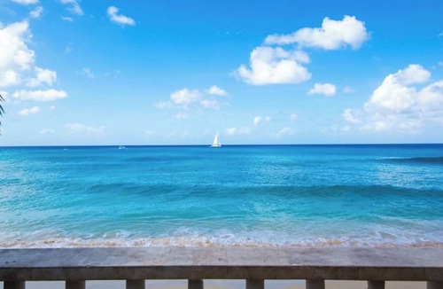 Prospect Villa | Luxury beachfront Villa with Chef, and staff