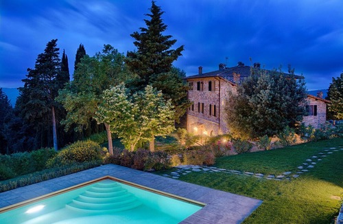 Panzano in Chianti Apartment | Luxury Chianti For Four in Panzano Chianti