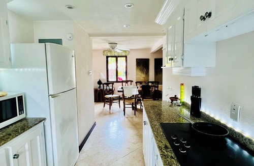 Porters Condo | Make Memories at Mango Crescent