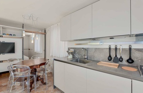 Volastra Apartment | MareAmore – Your refuge overlooking the Cinque TerreWelcome to MareAmore, a delightful holiday home located in Volastra, a picturesque panoramic town in the municipality of Riomaggiore, immersed in the tranquility and breathtaking beauty of the Cinque