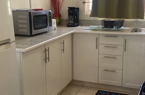 Welches House | Master Bedroom Located on the Tourist Belt: Walk to the Beach and the Gap