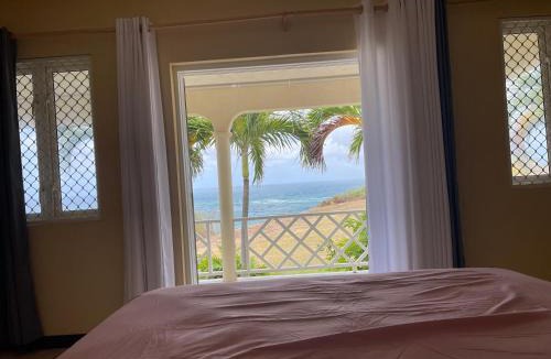 Marley Vale House | ‘MAYARO’ Private Room with Ocean View