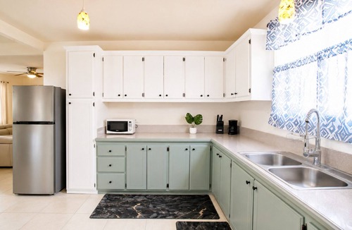 Durants Apartment | Modern Two-Bedroom Retreat Your Next Getaway Awaits You