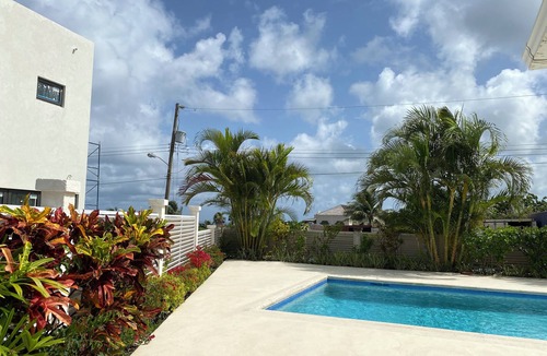 Mount Standfast Villa | Mount Standfast 19, 3 bedroom 3 bathroom, large pool, beach access at Fairmont