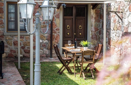 Villa Collemandina Cottage | New! Private pool, stunning mountain views. Flexible changeover/short stays WIFI