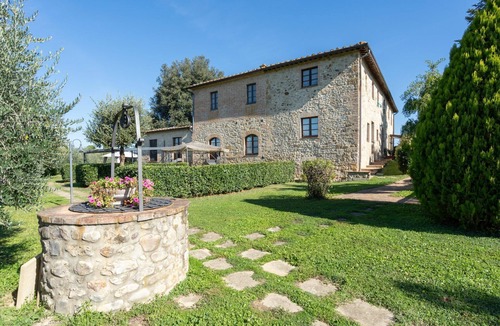 Ponte di Gabbiano Apartment | Nice apartment for 3 guests with pool, A/C, WIFI, TV and pets allowed, close to Siena