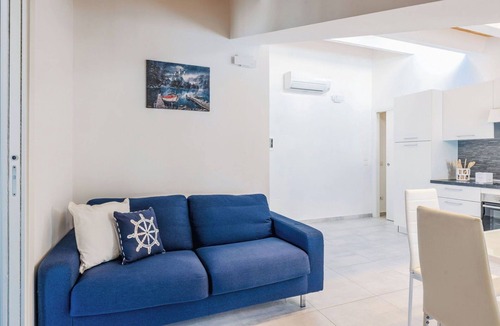 Porto Potenza Picena Apartment | Nice apartment for 6 people with A/C, WIFI, TV, balcony and panoramic view, close to Porto Recan.